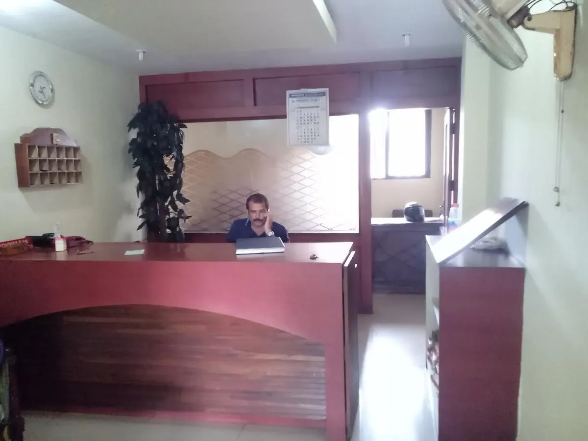 Av Tourist Home Palakkad