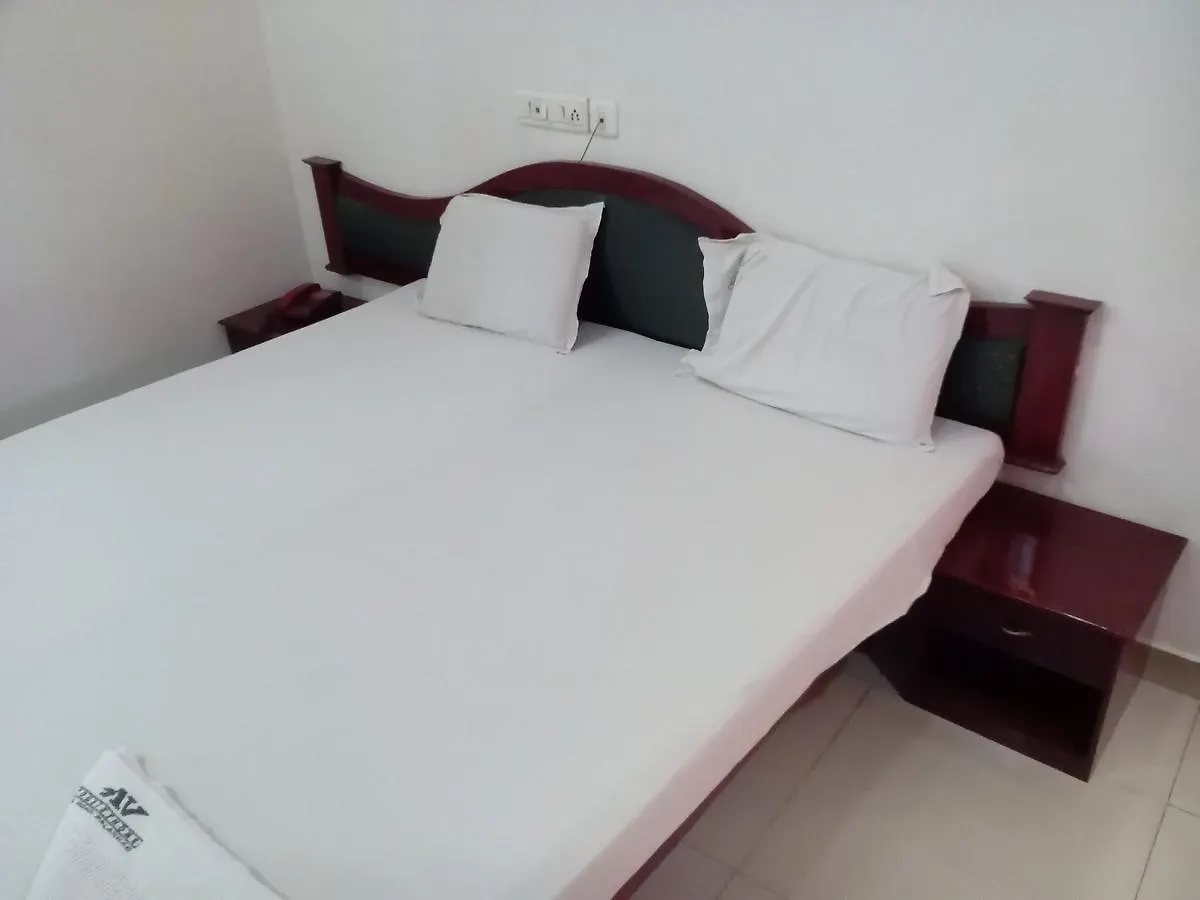 Av Tourist Home Palakkad 0*,